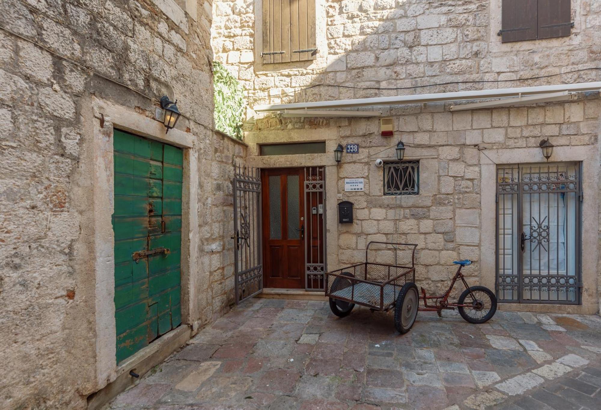 Old Town St Tryphon Apartment Cattaro Esterno foto